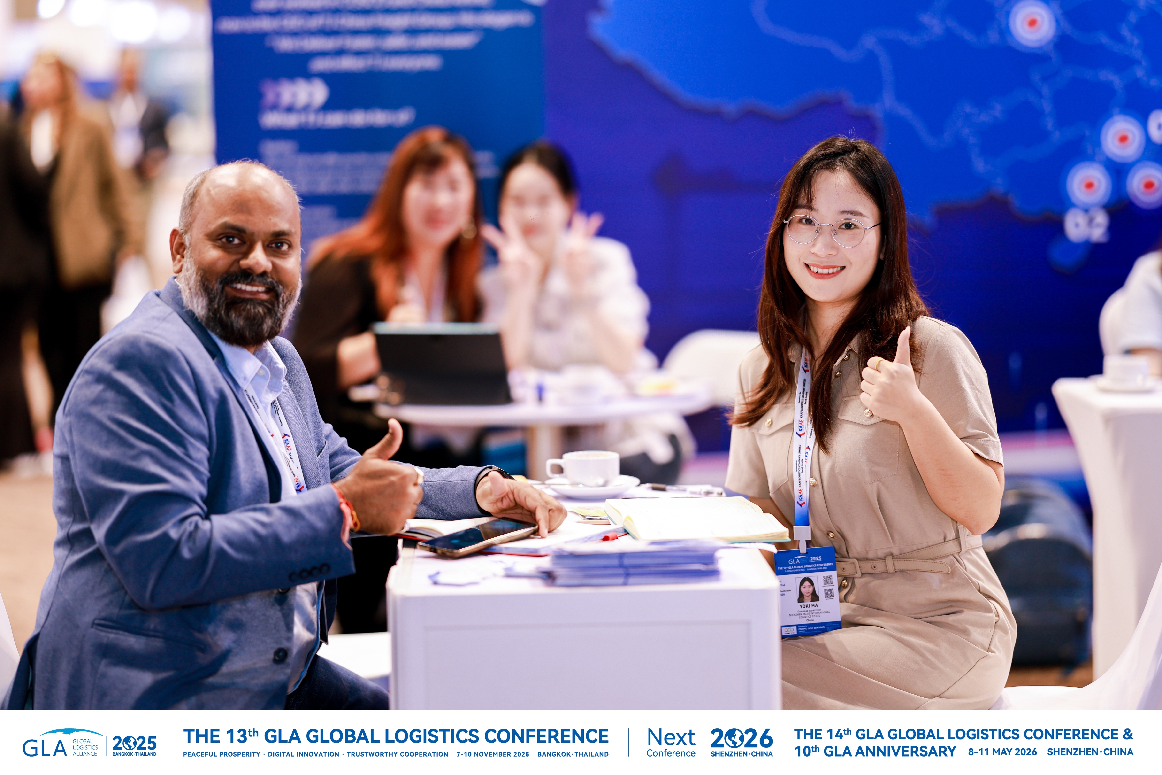 国际客户与太捷员工的合作交流